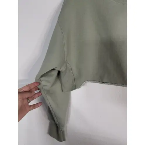 Aritzia TNA Cozy Fleece Boyfriend Cropped Pullover Sweatshirt Green Women’s Sz 2