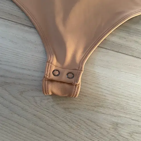 Cotton Express NWT Express Nude Scoop Neck Body Contour Bodysuit Size XL