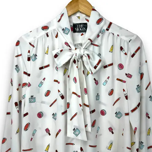 The Moon NEW Collection Makeup Print Tie Neck Blouse Top White Lightweight XL