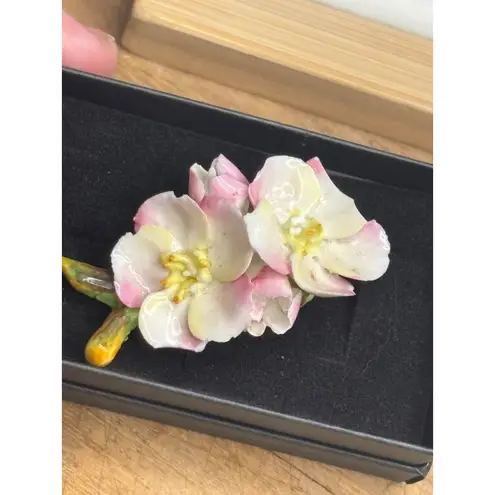 Staffordshire Vintage Cara China Staffordshire Flower Brooch*note pics Pink