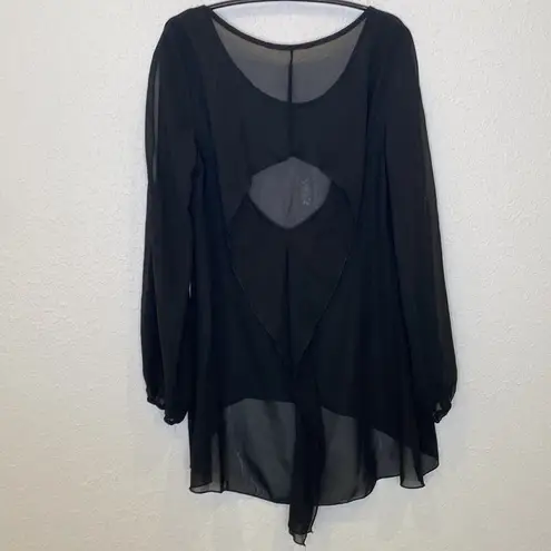 Women’s Black Sheer Flowy High Low Blouse Cut Out Back Sz Sm Elastic Cuffs