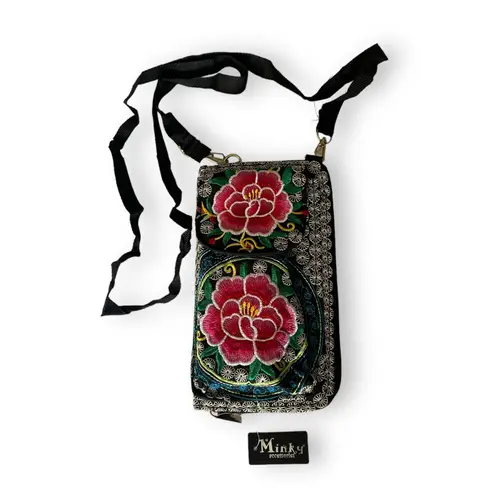 Minky embroidered wallet Mexican talavera design NWT Pink