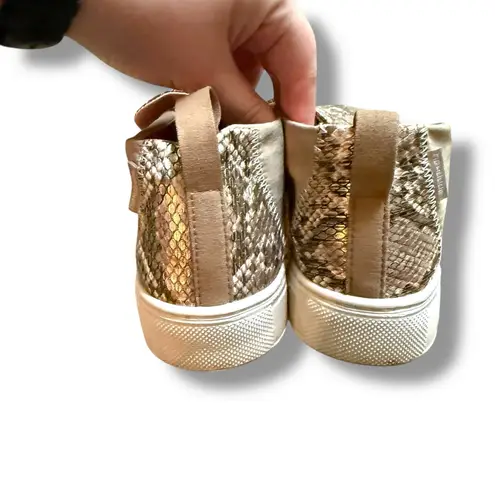 Hey Dude Peyton Slip-On Sneakers Women’s Size 7 Brown Snakeskin Casual Comfort