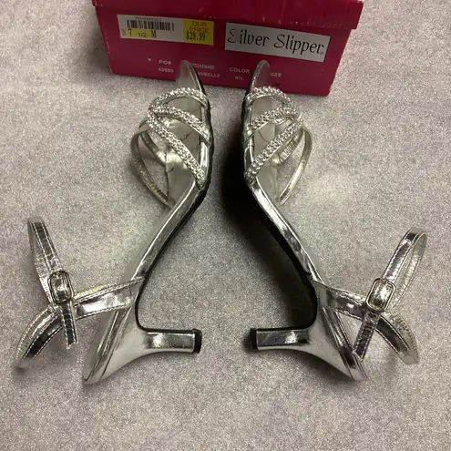 Silver Slipper Belle Silver with Rhinestones 3” High Heels * Size 7.5