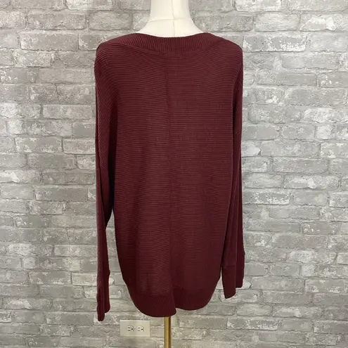 Evereve Deep V-Neck Sweater in Rich Burgundy