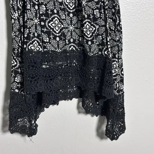 Mossimo Supply Co Women Sleeveless Black Print Tank Top size XS.