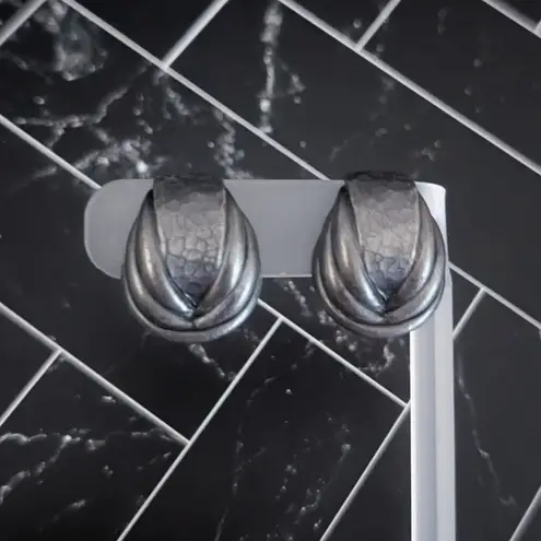 Vintage Clip On Earrings Dark Grey Large Chunky Stylish Statement 1" Gray