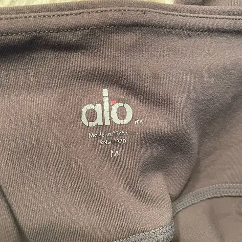 ALO Yoga Leggings Sz MED High Waisted Airbrush Grey Capri Pilates Workout Gym Gray