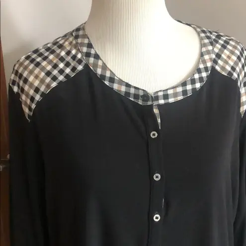 Peter Nygard New top