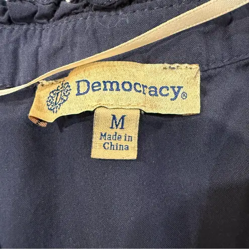 Democracy Floral Embroidered Button Front Blouse Ruffle Trim Women’s Medium Navy