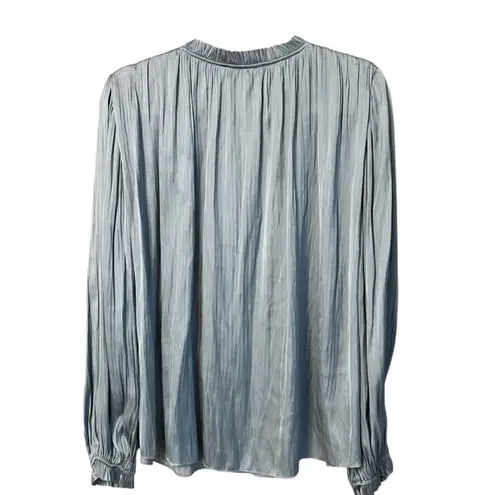 Reiss NWOT Everly Pleated Light Blue Romantic Career Blouse Sz 2 V-neck tie neck