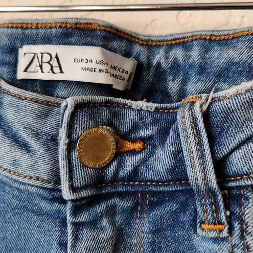 ZARA  Skinny Jeans Size 2 Distressed Hem