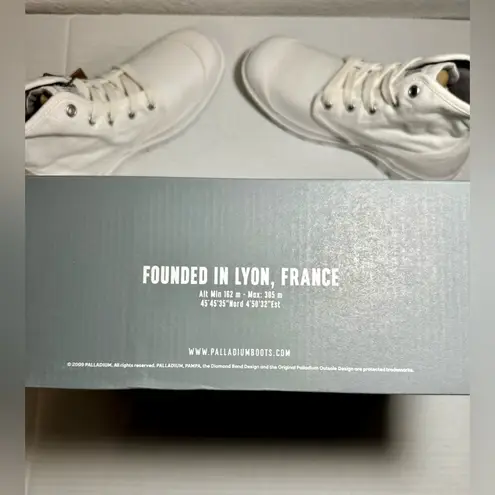 Palladium Boot Pampa Hi Women’s Size 6 Original Star White Chukka Medium New