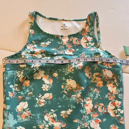 Decree sleeveless fitted top women's size medium blue floral front cut-out NEW