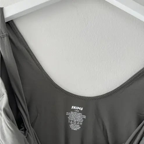 SKIMS Gray Squareneck Bodysuit L