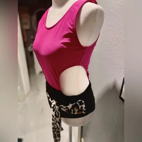 NWOT Women's Pink & Black OnePiece Swimsuit w/ Front Bowknot Size:Lrg