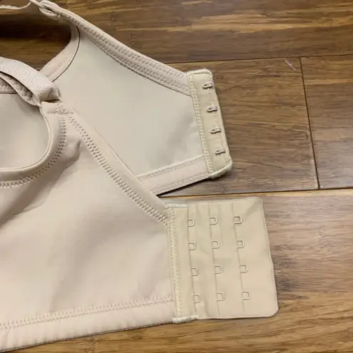 Vanity Fair Bra 76080 Size 44DDD Full Coverage Lace Beige Adjustable Comfort