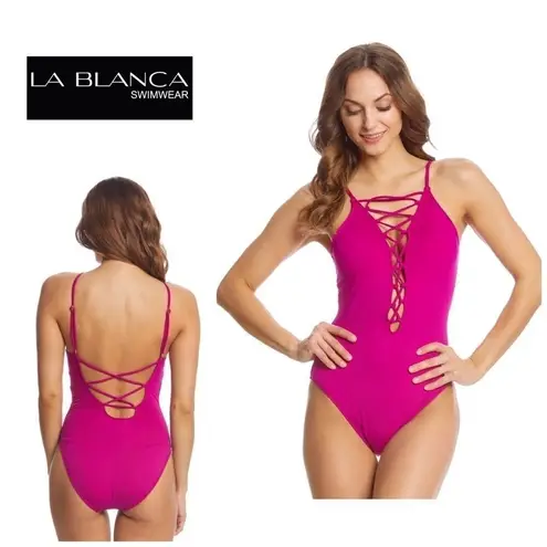 La Blanca Magenta lace up high neck. 6DD/ top. NWT