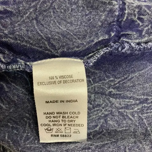 Max edition ,Women’s Blue/Gray Embroidered, Crinkled Top, boat neckline,Sz Medium