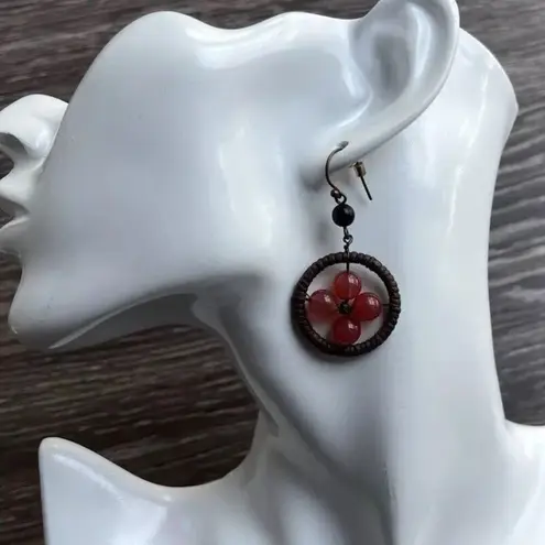 Vintage Red Agate/Wood Western Aztec Dangle Flower Round Earrings Wire Wrapped Pink