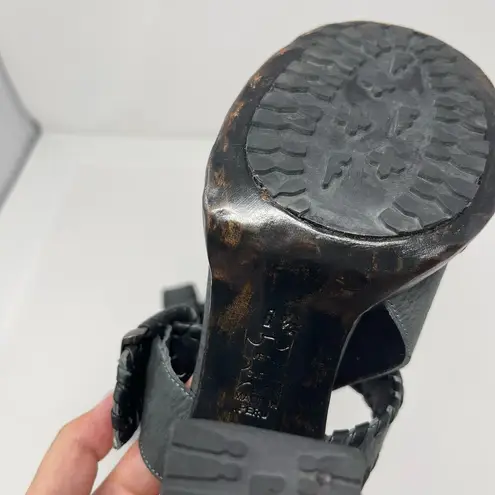 John Fluevog Tuggawar Hopscotch Black Strappy Heels (6.5)