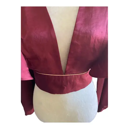 Leyden NWT- Super cute crop top