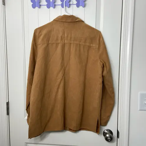 Studio Works EUC Vintage Studio Works women’s faux suede tan pleated button front shirt M
