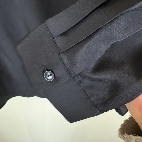 Harvé Benard Harve Benard V-Neck Drape Front Blouse