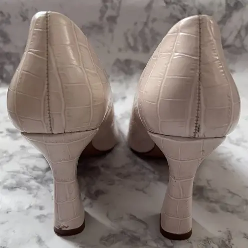 & Other Stories & Other Stories Croc Embossed Flared Heel Pumps White Size 7