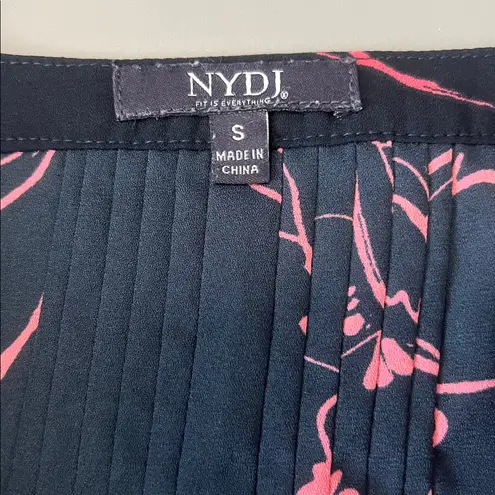 NYDJ Pleat Back Blouse Navy/Pink Size Small