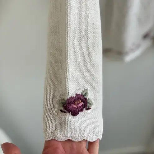 Handmade Vintage Women's Unique Floral Knit White Sweater Button Details Medium