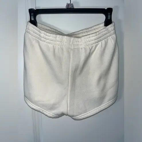 Streetwear Society NWT Creme Beige Fleece Lined Stretchy Shorts Sz Small Petite
