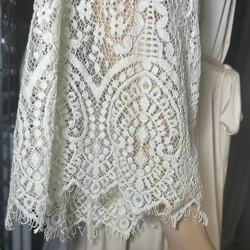 Yoana Baraschi women’s Cream Lace Robe Satin-Like size M