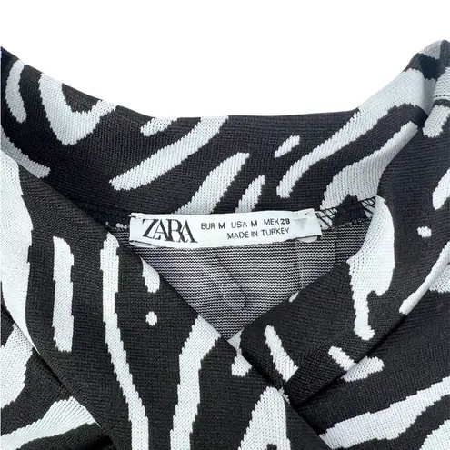 ZARA  Zebra Print Twist Front Sleeveless Crop Top Size Medium - Image 5