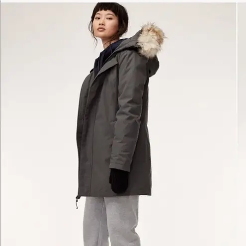 Aritzia  Coat Haven Heathered Fabric Parka Goose Down Hooded Fur Dark Gray XS GUC