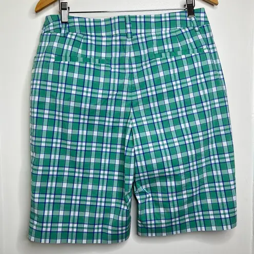 Jones New York  Sport Stretch Green Plaid Bermuda Length Shorts Women’s Size 12