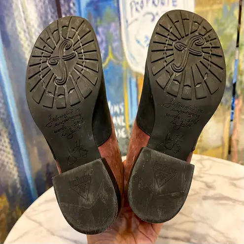 John Fluevog Encourage Kathryn Leather Tall Boots Black Burgundy Yellow 8 GUC