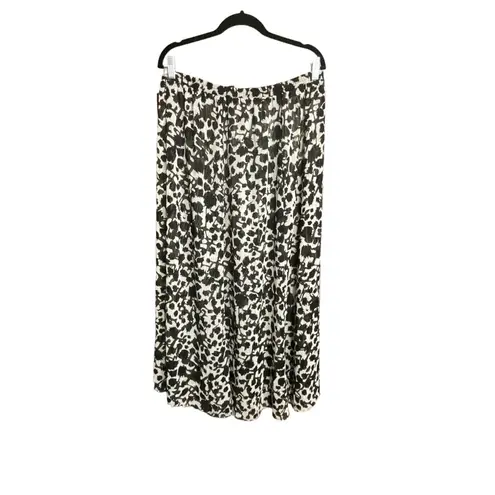 Maggie Barnes Black and White Reversible Skirt
