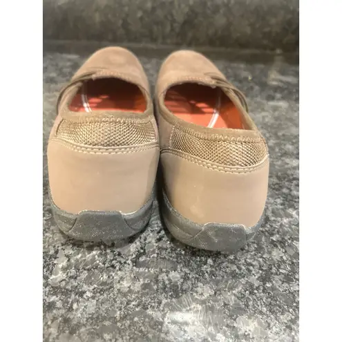 Easy Spirit Explore 24 Women’s Size 9 Brown Slip On Casual Shoe Loafer Comfort