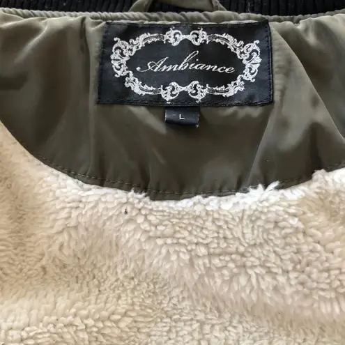 Ambiance green bomber jacket with patches size lg