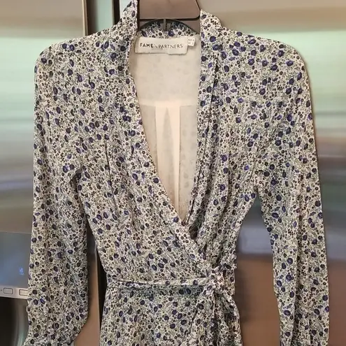Fame and Partners ππ The Winslet Dress ~ Blue Floral Print US 2 Wrap Dress