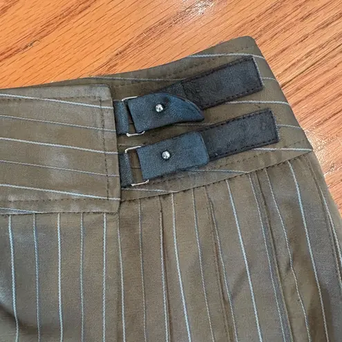 Doncaster Pleated Pinstripe Skirt — Size 12 - Brown Preppy Office Academia Fit