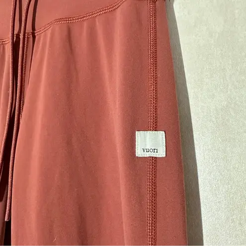 Vuori Women’s Daily Leggings Pull On 25” High Rise Drawstring in Burnt Sienne XS