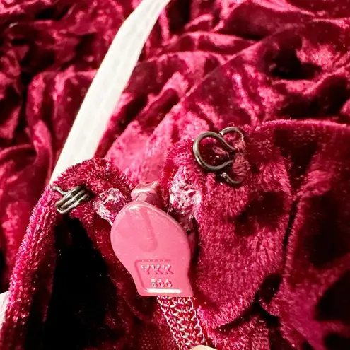 Mistress Rocks Valiant Burgundy Crushed Velvet Joggers Size Small