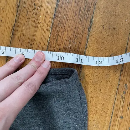 French Laundry women size S gray biker shorts pockets workout athleisure