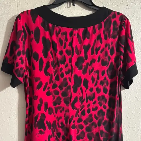 Ronni Nicole Multicolored Boxy Short Sleeve T-Shirt