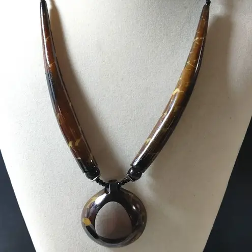 Brown Tan Horn Pendant Necklace Vintage Seed Beaded Strand Barrel Clasp Resin