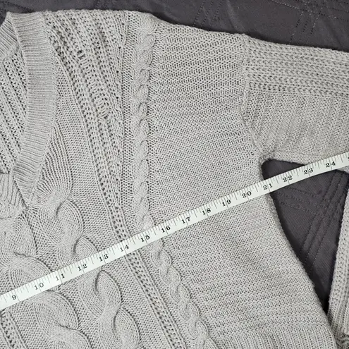 Moral Fiber Women's Warm & Cozy Distressed Grey Knit Sweater Size Large