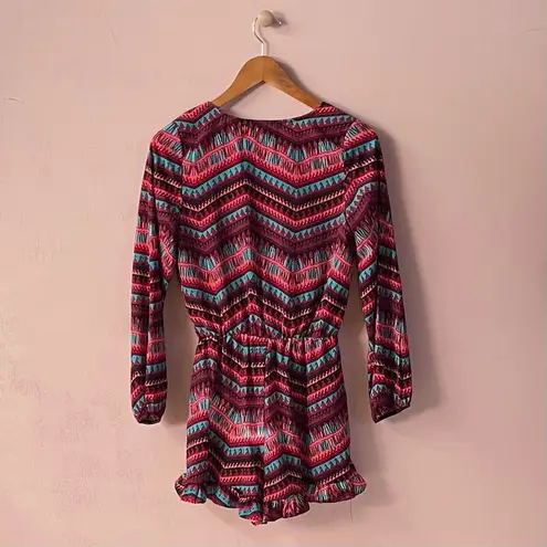 Living Doll Pink|Aqua Chevron Stripe Deep V-Neck Long Sleeve Romper Sz S EUC