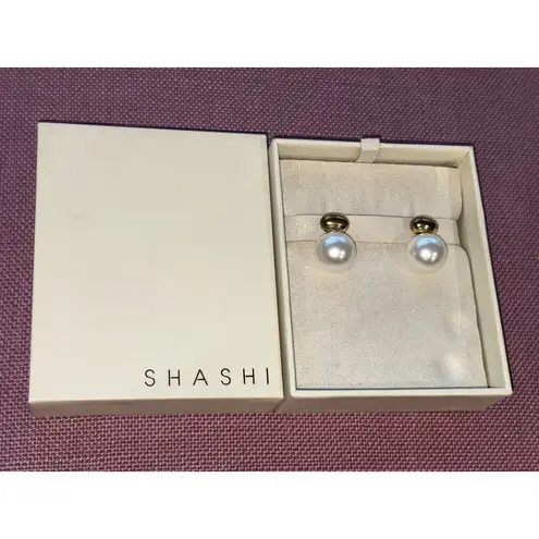 SHASHI Empress Pearl Earrings in Gold & Pearl Womens Dangle Drop Stud